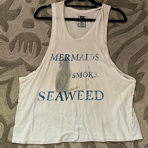 Mermaids 🧜🏼‍♀️ smoke seaweed tank